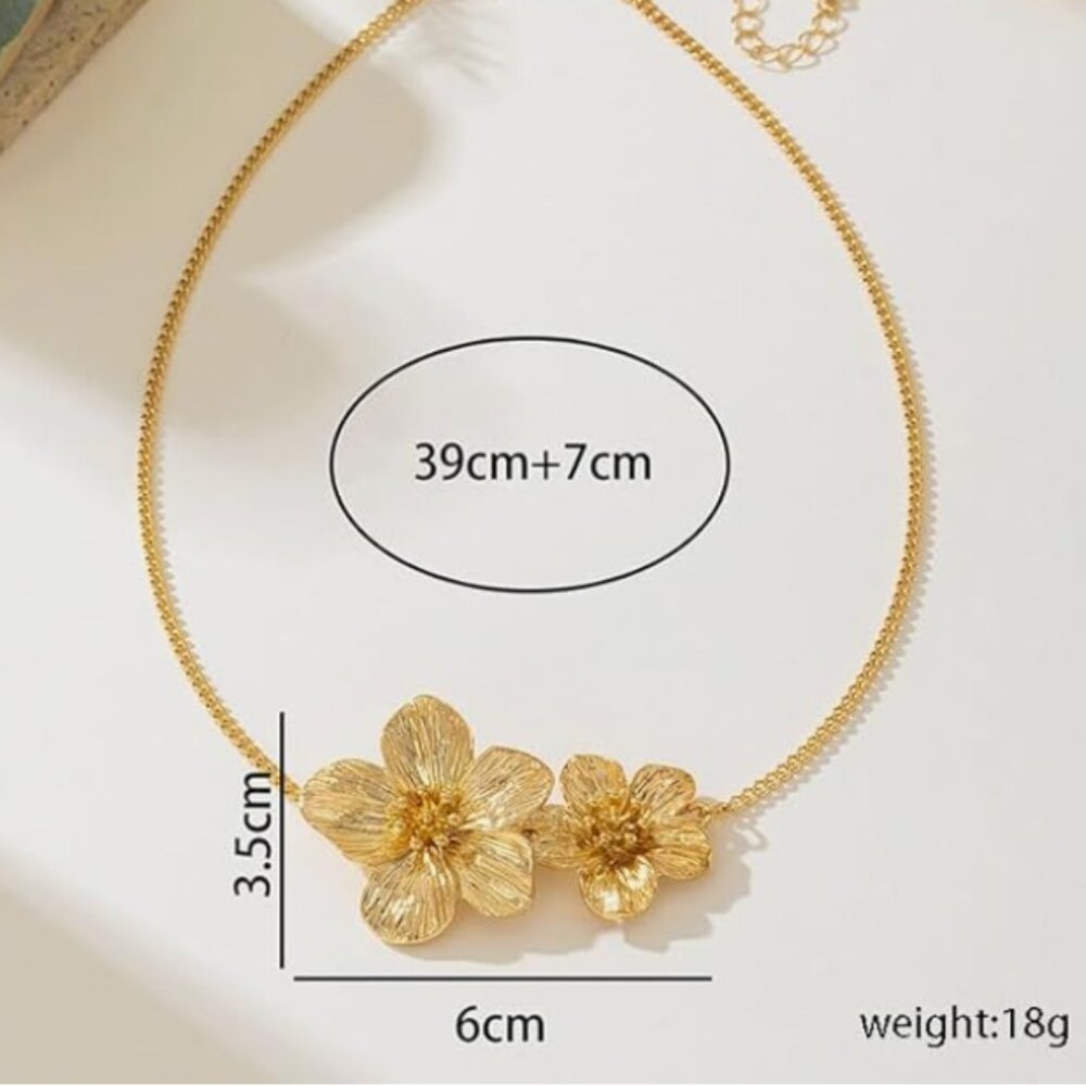 Golden Flower Necklace - Picture 6 of 6